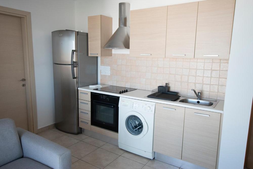 Glabur Stays - The Sunny Atelier - Nicosia City, Free Parking & Wifi, Welcomes You!!! Eksteriør billede